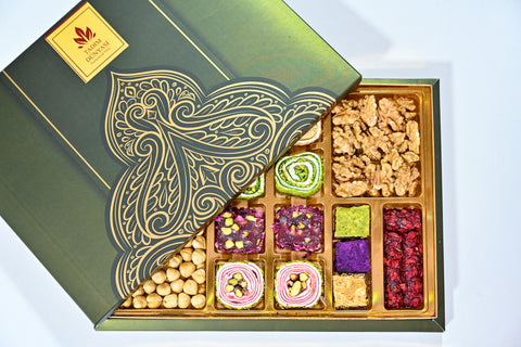 Tadım Dünyasi Deluxe Mixed Gift Nuts & Turkish Delight – 850g 102