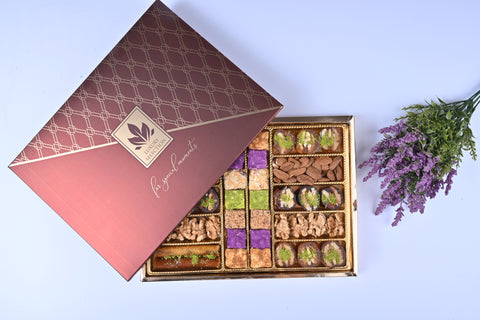 Tadım Dünyası Mixed Gift Nuts & Turkish Delight 950 gr 001