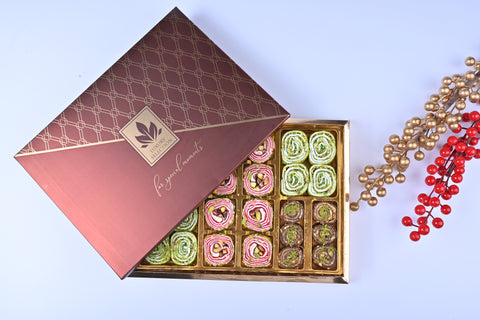 Tadım Dünyası Mixed Gift Nuts & Turkish Delight 950 gr 002