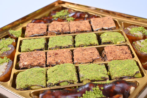 Tadım Dünyasi Mixed Gift Nuts & Turkish Delight – 700g