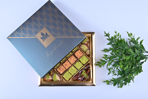 Tadım Dünyasi Mixed Gift Nuts & Turkish Delight – 700g